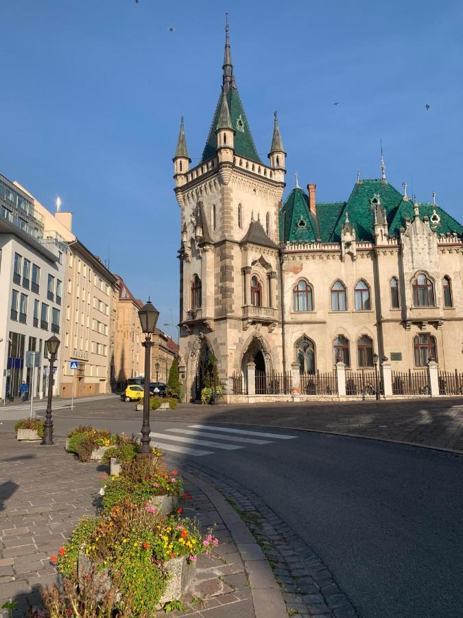 Old Town Apartment Podtatranskeho Kosice Exterior photo